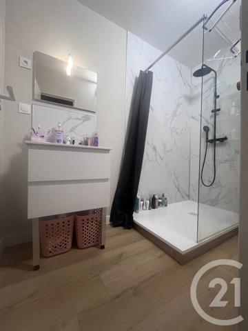 Appartement à vendre  3 pièces - 55,92 m 2   LONS LE SAUNIER  - 39