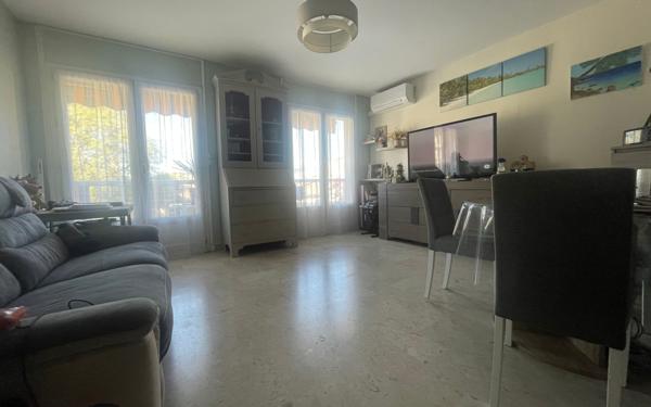 Appartement à vendre    2 pièces • 47 m2 Toulon