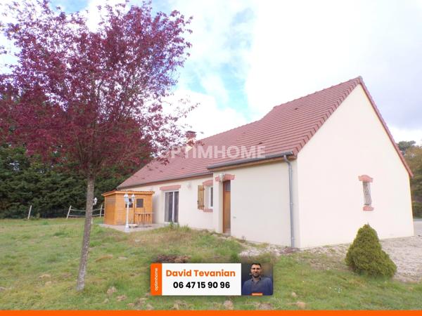 Maison de plain-pied avec garage d'une surface de 117 m², 2 chambres et une buanderie, excellent DPE C dans un environnement très calme sur la commune de Villefranche sur Cher