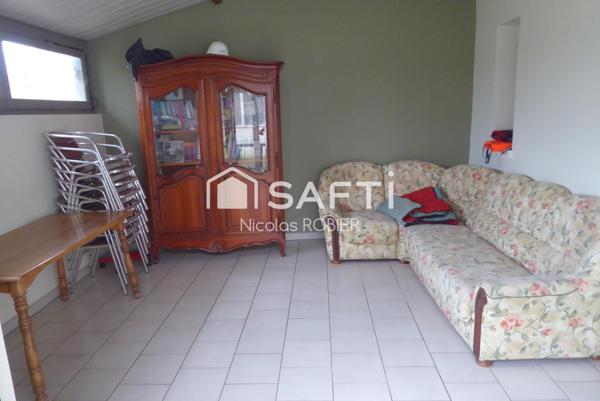 Maison de bourg avec grand jardin, garage, aux portes de Niort !