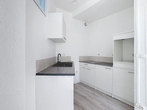 APPARTEMENT T3 - 50M² - 2 CHAMBRES - CAVE - 60140 LIANCOURT