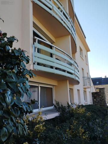 Appartement à vendre à Guingamp dans les Côtes-d'Armor (22200), ref : 00417FR   
centre ville