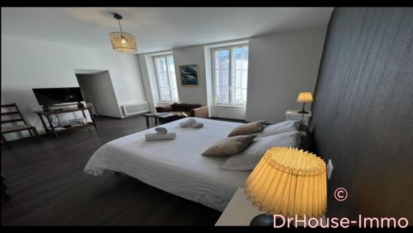 Maison à vendre 14 pièces de 365 m²