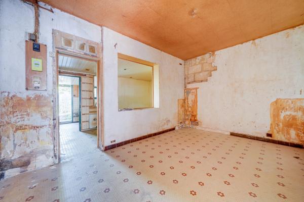 Bordeaux (33100) Immeuble de 2 lots de 102m2 habitables avec jardin et sous-sol