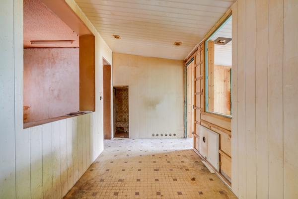 Bordeaux (33100) Immeuble de 2 lots de 102m2 habitables avec jardin et sous-sol