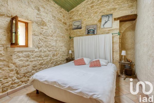 Domaine 11 pièces de 390 m² à Saint-André-de-Cubzac (33240)