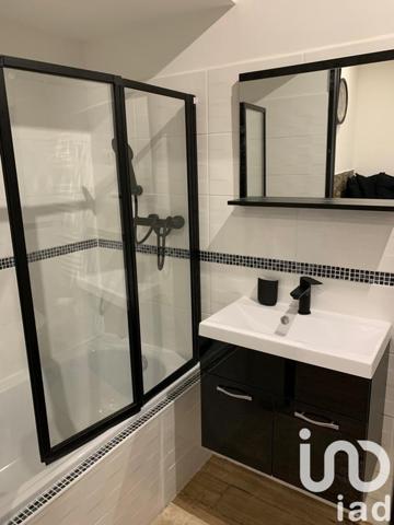 Maison traditionnelle 8 pièces de 200 m² à Landaul (56690)