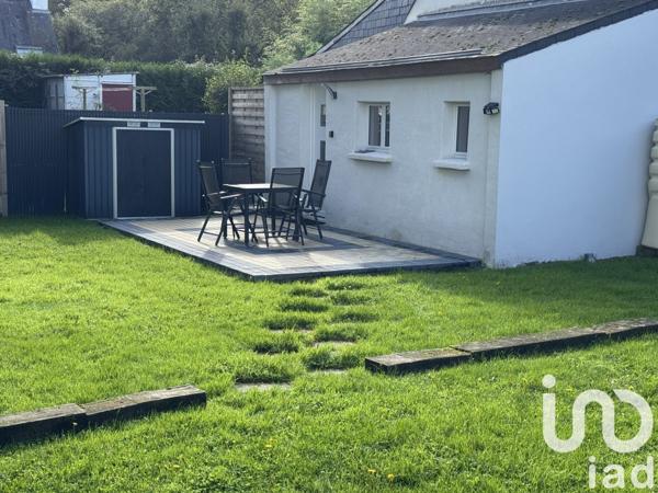 Maison traditionnelle 8 pièces de 200 m² à Landaul (56690)