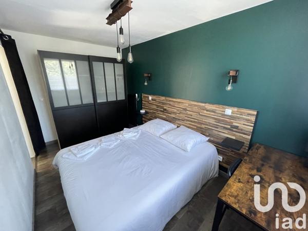 Maison traditionnelle 8 pièces de 200 m² à Landaul (56690)