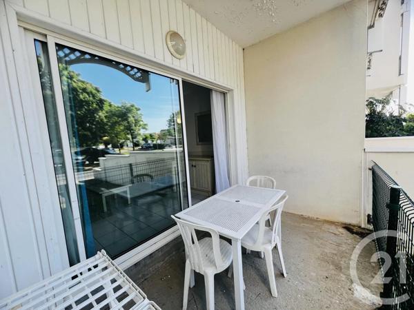 Appartement Studio à vendre  1 pièce - 23,61 m 2   FOURAS  - 17
