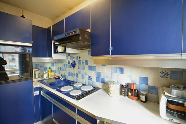 Appartement deux pièces avec balcon et cave