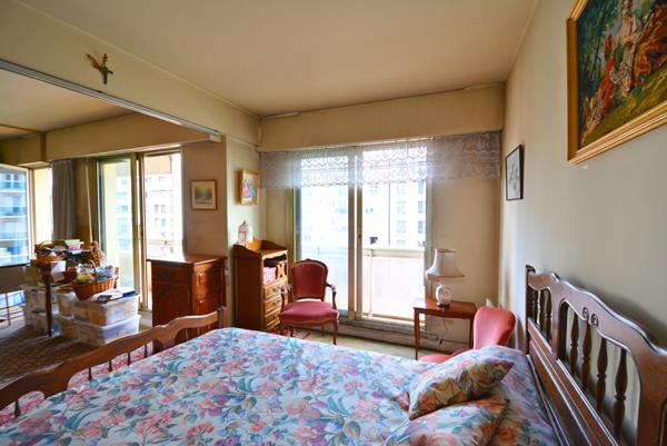 Appartement deux pièces avec balcon et cave