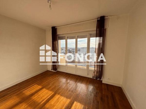 Location Appartement 3 pièces 78.79 m² - 145 AVENUE LACASSAGNE Lyon 69003