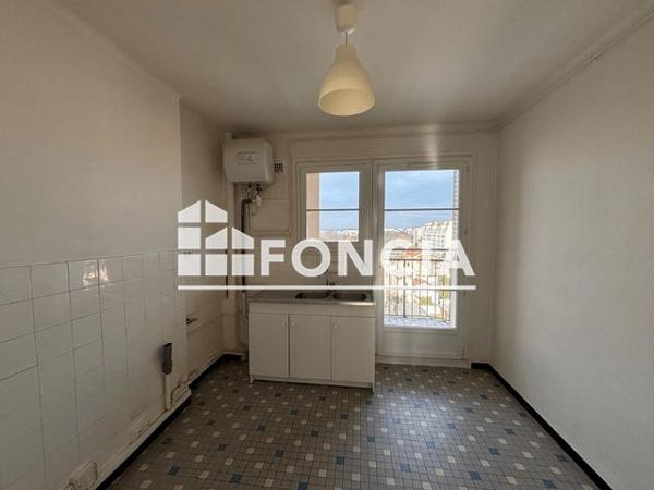 Location Appartement 3 pièces 78.79 m² - 145 AVENUE LACASSAGNE Lyon 69003