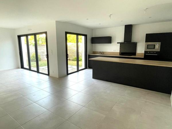 Maison à LARMOR-PLAGE, 56260 - 6 pièces 154m²