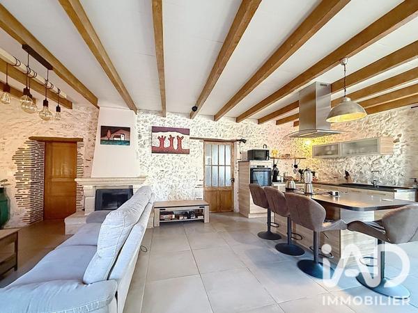 Maison à vendre 4 pièces 81 m² Hautefage-la-Tour