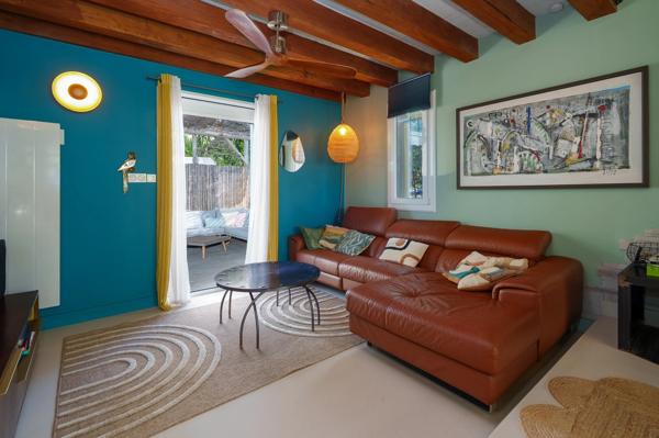 Maison T5 atypique et pleine de charme à POUSSAN ( 34)