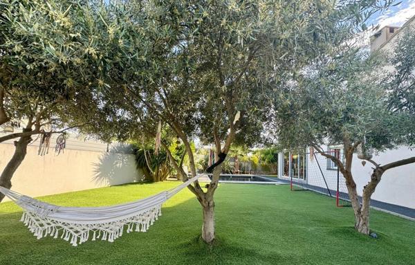 Maison T5 atypique et pleine de charme à POUSSAN ( 34)