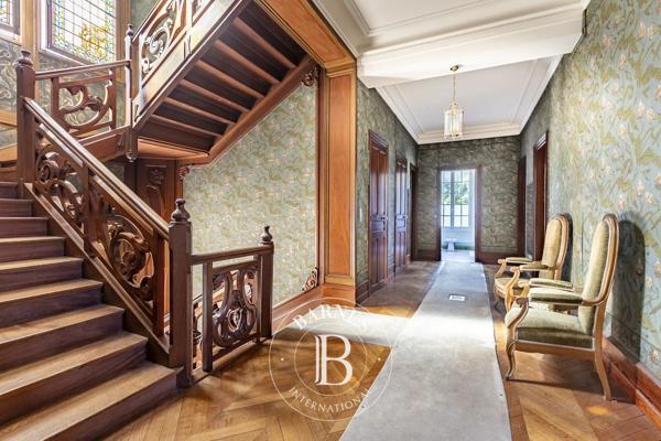 Compiègne, Maison  350 m² à vendre