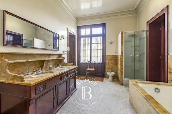 Compiègne, Maison  350 m² à vendre