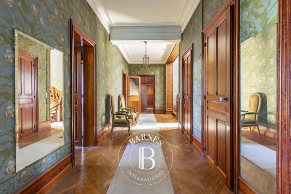 Compiègne, Maison  350 m² à vendre