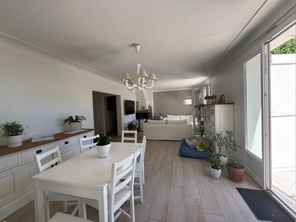 47300 VILLENEUVE SUR LOT Belles villas avec vue et piscine sur Villeneuve/Lot