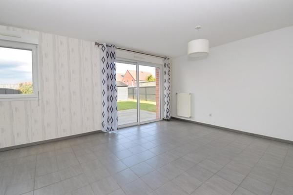 À Lesquin – Semi-individuelle récente avec grand jardin et panneaux photovoltaïques