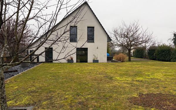 Maison à vendre    4 pièces •  Berrwiller