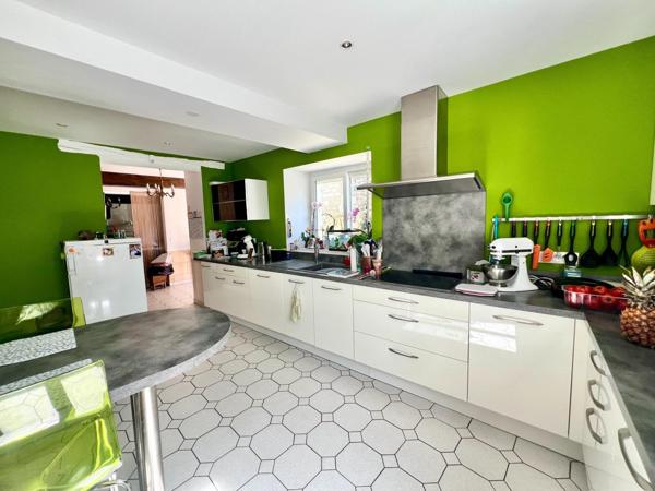 Vaste maison de 180 m² comprenant 5 chambres