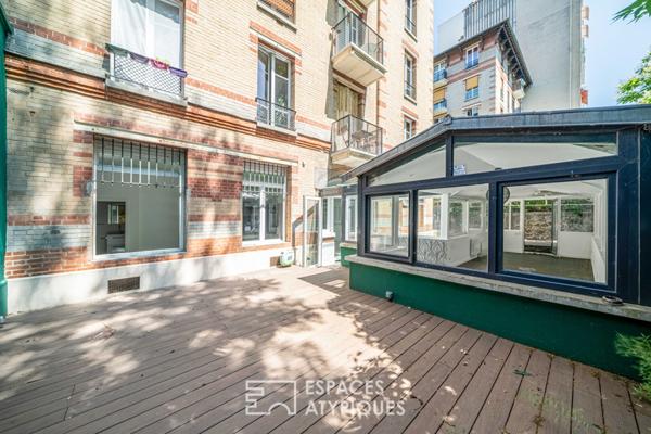 Rez-de jardin avec terrasses et véranda, rue de la Colonie