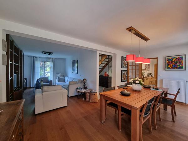 Maison Lamorlaye 6 pièces , jardin 760 m²