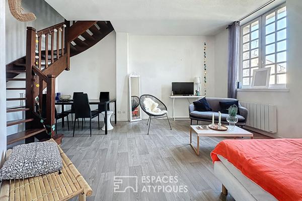Appartement en duplex sous les toits en plein coeur de Bordeaux