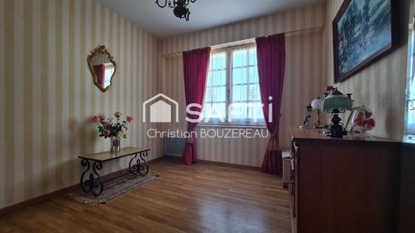 Grande maison familiale avec 5 chambres  – 152 m² habitables – 2 garages – Terrain 2900 m²