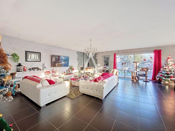 Superbe MAISON d'env.160 m2 à VENDRE à CEPOY 45120