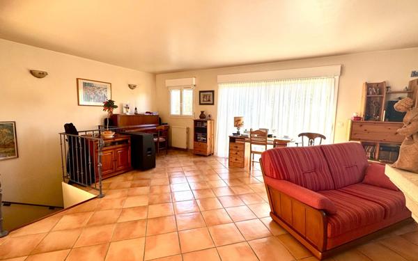 Maison à vendre    4 pièces •  Istres