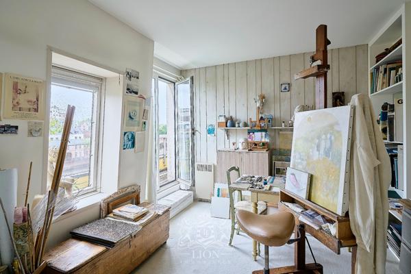Rare:Quai du Wault, duplex balcon et parking.Garage possible