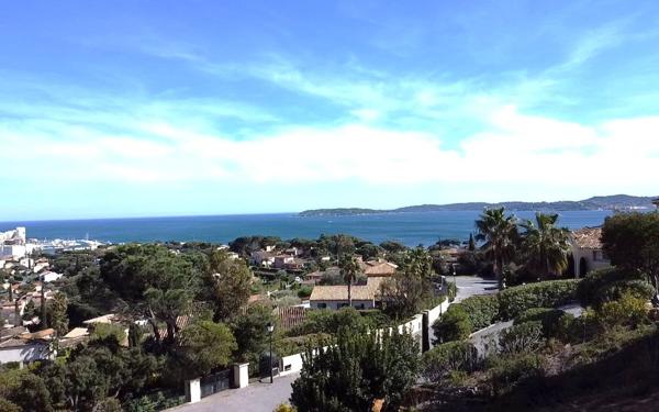 Maison à vendre    6 pièces •  Sainte-Maxime