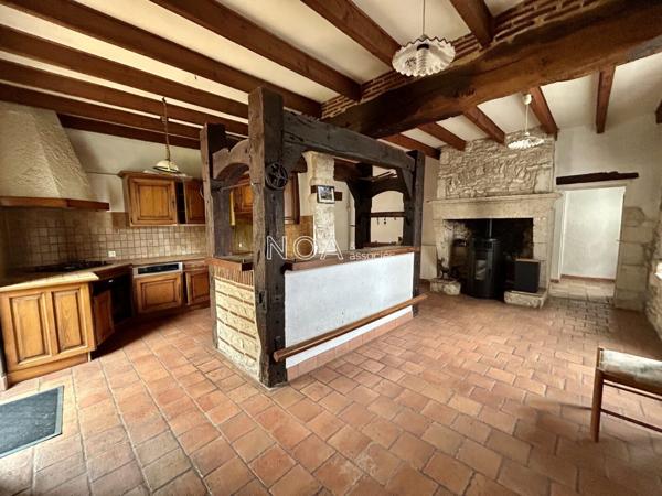 Maison en pierre, vue sur la vallée