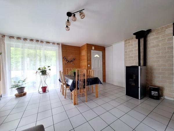 Sèvres-Anxaumont (86800) Plain-pied 2001, 3 chambres, garage et jardin – Sèvres-Anxaumont