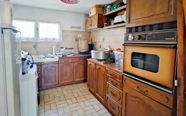 Maison à vendre    5 pièces •  Roquemaure