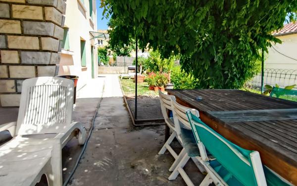 Maison à vendre    5 pièces •  Roquemaure