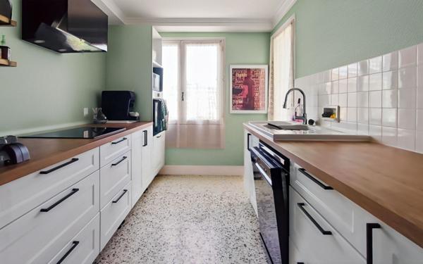 Maison à vendre    5 pièces •  Roquemaure