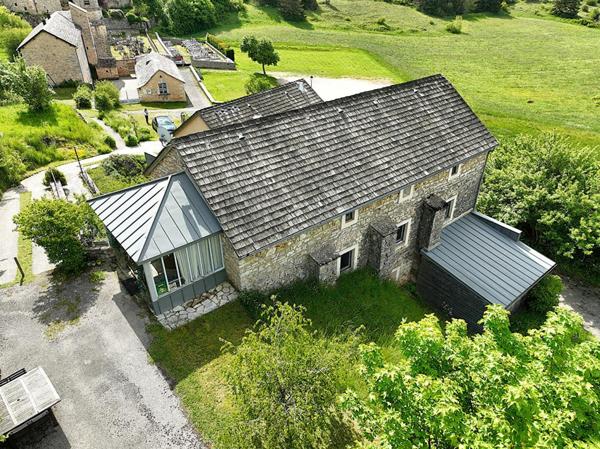 Gite dans propriété d'exception de 340 m2 entre Gorges du Tarn et Aubrac