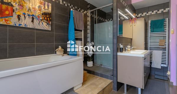 À vendre Appartement 4 pièces 112 m² - Le Pontet 84130