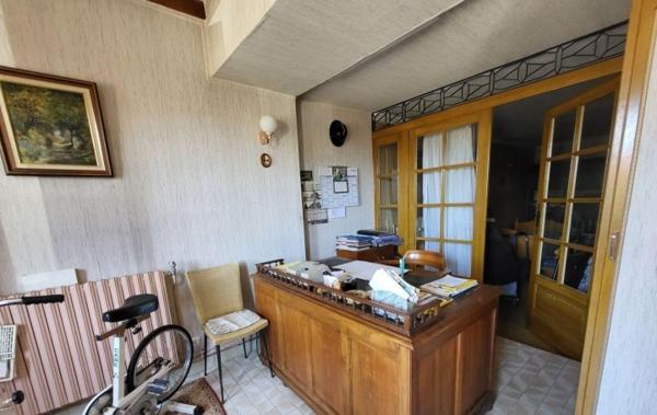 Vente Propriété avec de nombreuses dépendances à rénover Dompierre-sur-veyle   