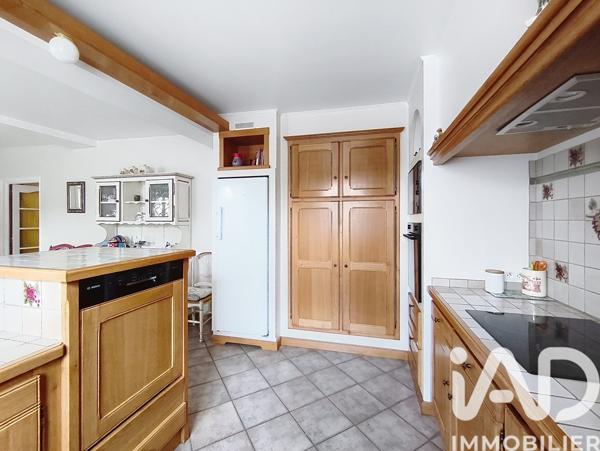 Maison à vendre 9 pièces 205 m² Brezolles