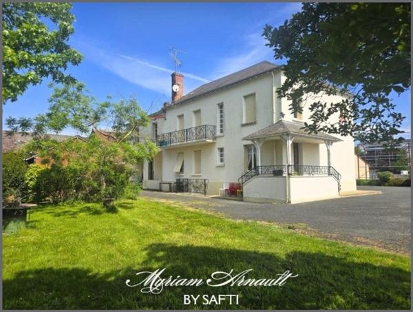 Propriété 240 m² divisée en 3 appartements avec garage et dépendances sur terrain