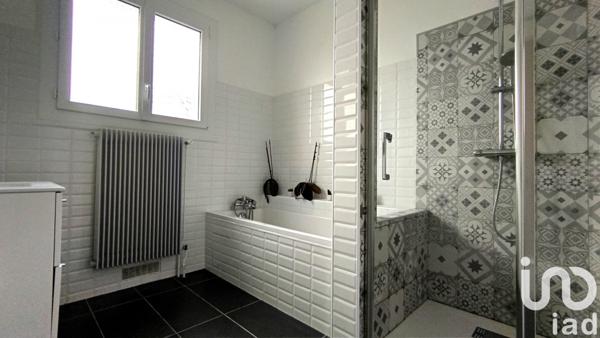 Maison à vendre 6 pièces 237 m² Soyaux