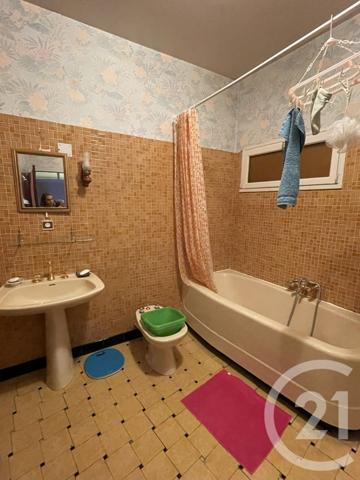 Immeuble à vendre  280 m2 GUISE - 02