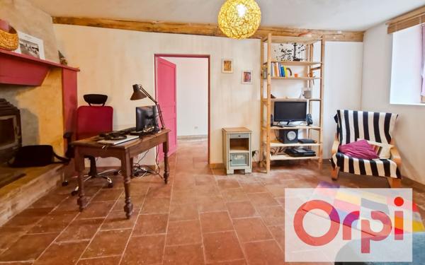 Maison à vendre    6 pièces •  Grenade